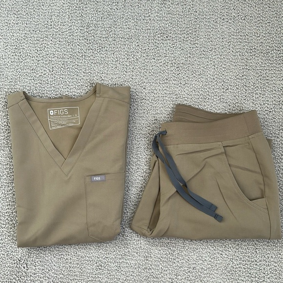 Figs 2pc set, Caterina top size S, Zamora pants size S/petite - Picture 1 of 2